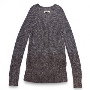 Abercrombie & Fitch gray sweater
